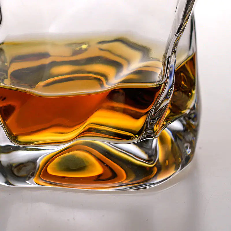 Vaso de whisky estilo japonés arrugado