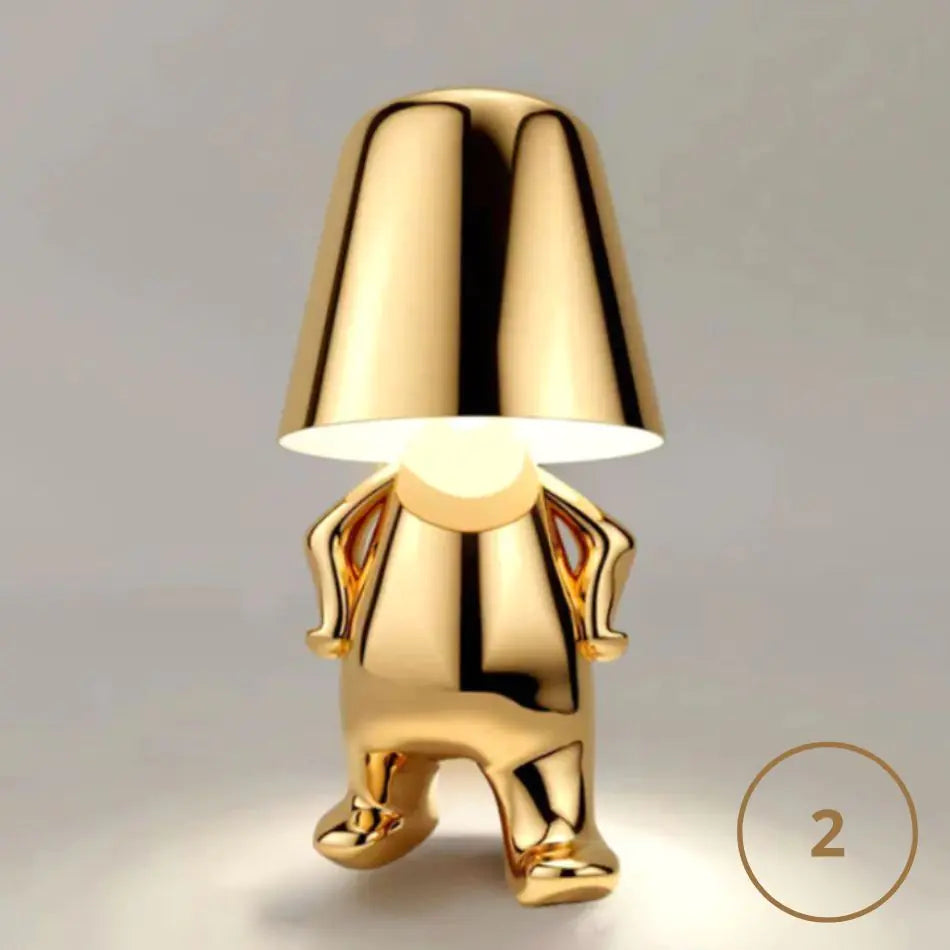 Luz nocturna del hombre dorado