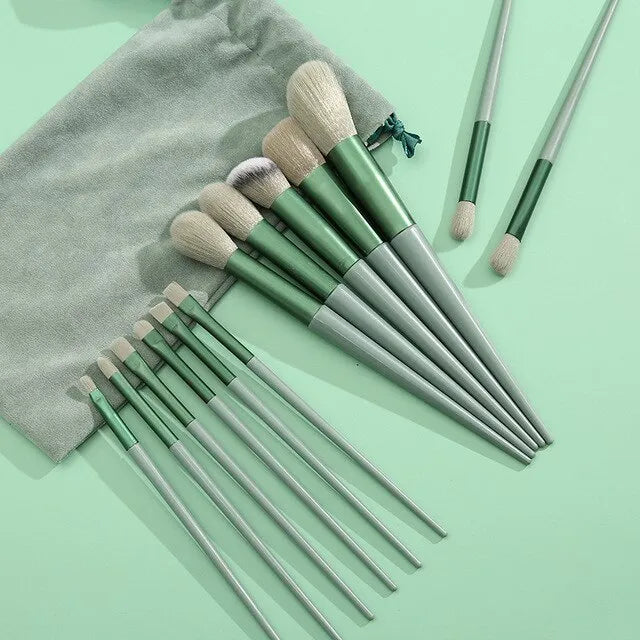 Juego de brochas de maquillaje de 13 piezas Beauty Essentials