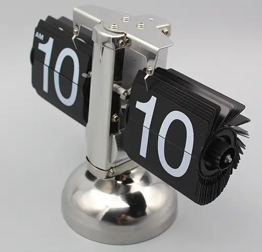 Reloj retro con tapa
